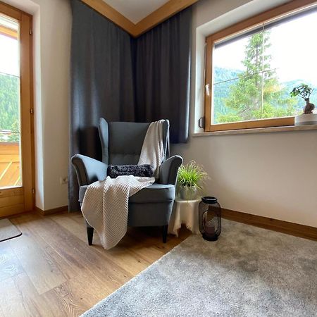 プフンツAparts Handle Und Haus Bergblickアパートメント エクステリア 写真